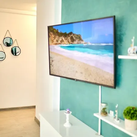 Smarald Apartment Alezzi Spa N Pools Beach Resort Apartmán *